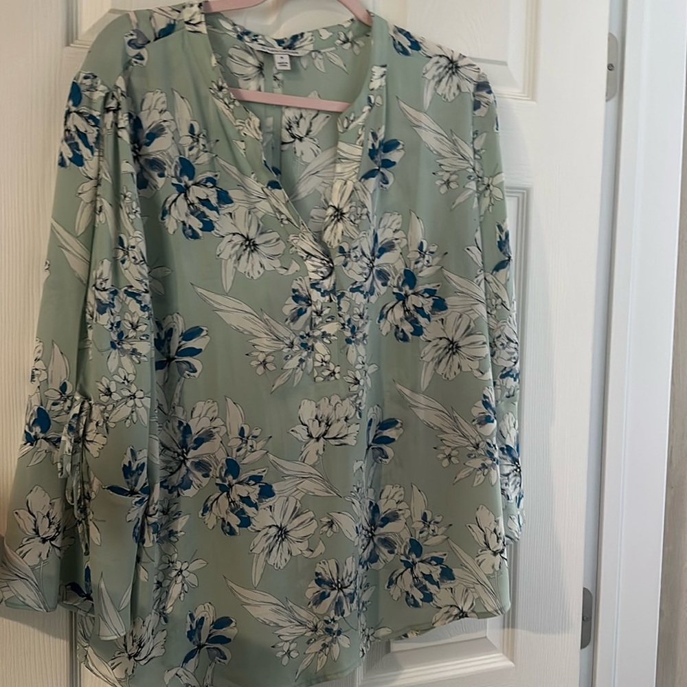 41 hawthorn blouse light blue XL